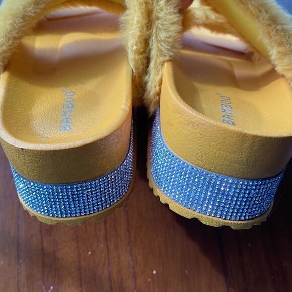 Bamboo Faux Fur Platform Sandals Size 10 - Picture 9 of 10